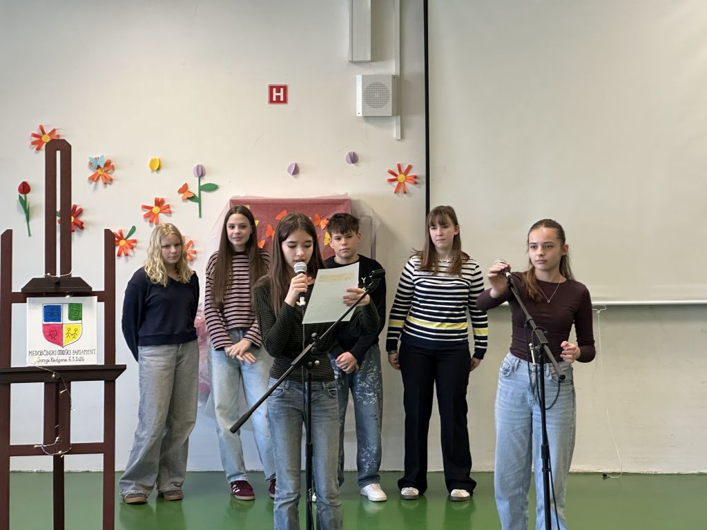 Medobčinski otroški parlament02