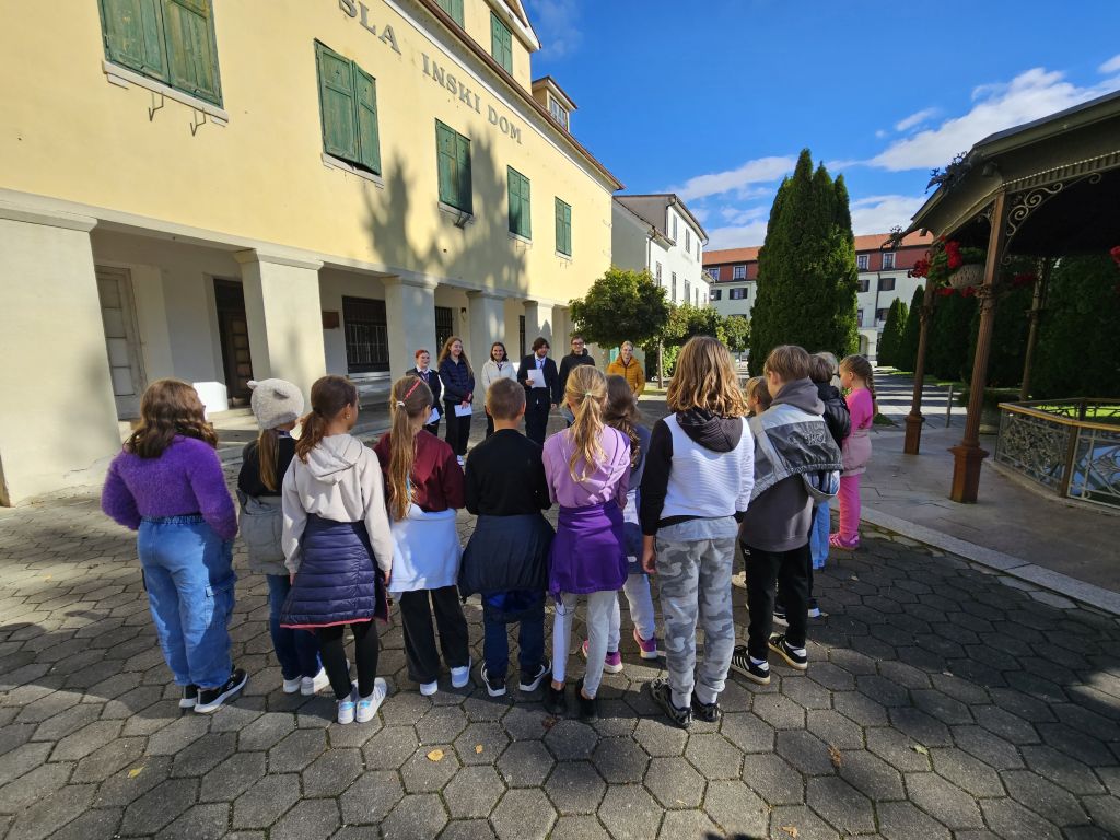 Petošolci na pravljični poti Idemo v park2